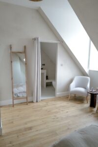 Chambre 6 du Château du Bost, dans le Beaujolais près de Lyon.